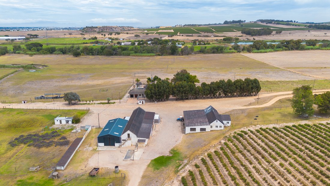 Farm Ranch in Arbeidslus, Western Cape, South Africa 2 - 17478004