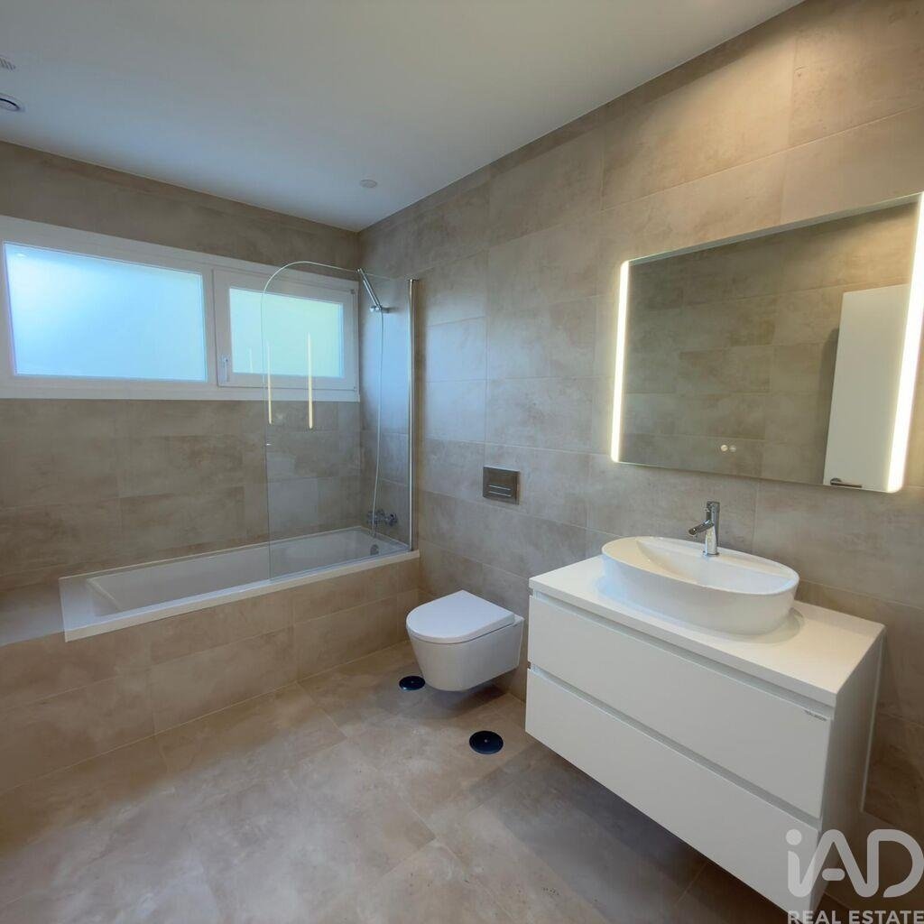 Townhouse in Rio de Mouro, Lisbon, Portugal 3 - 17477626
