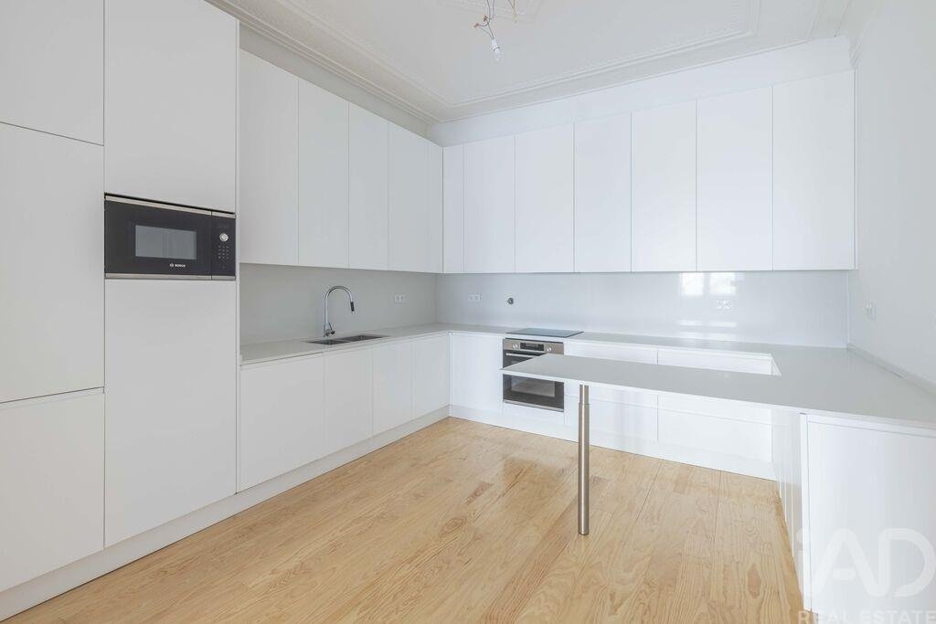 Apartment in Avenidas Novas, Lisbon, Portugal 2 - 17478076