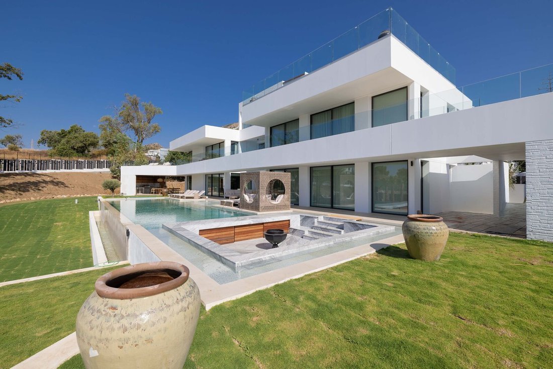 Villa en Benalmádena, Andalucía, España 1 - 17477449