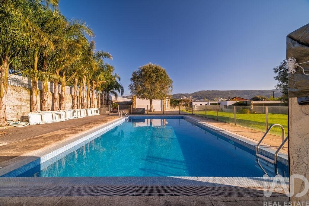 Townhouse in Vila Nova de Famalicao e Calendario, Braga, Portugal 1 - 17478085