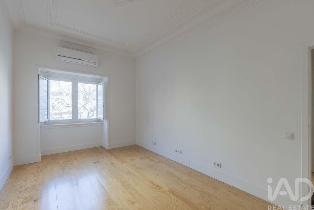 Apartment in Avenidas Novas, Lisbon, Portugal 5 - 17478076