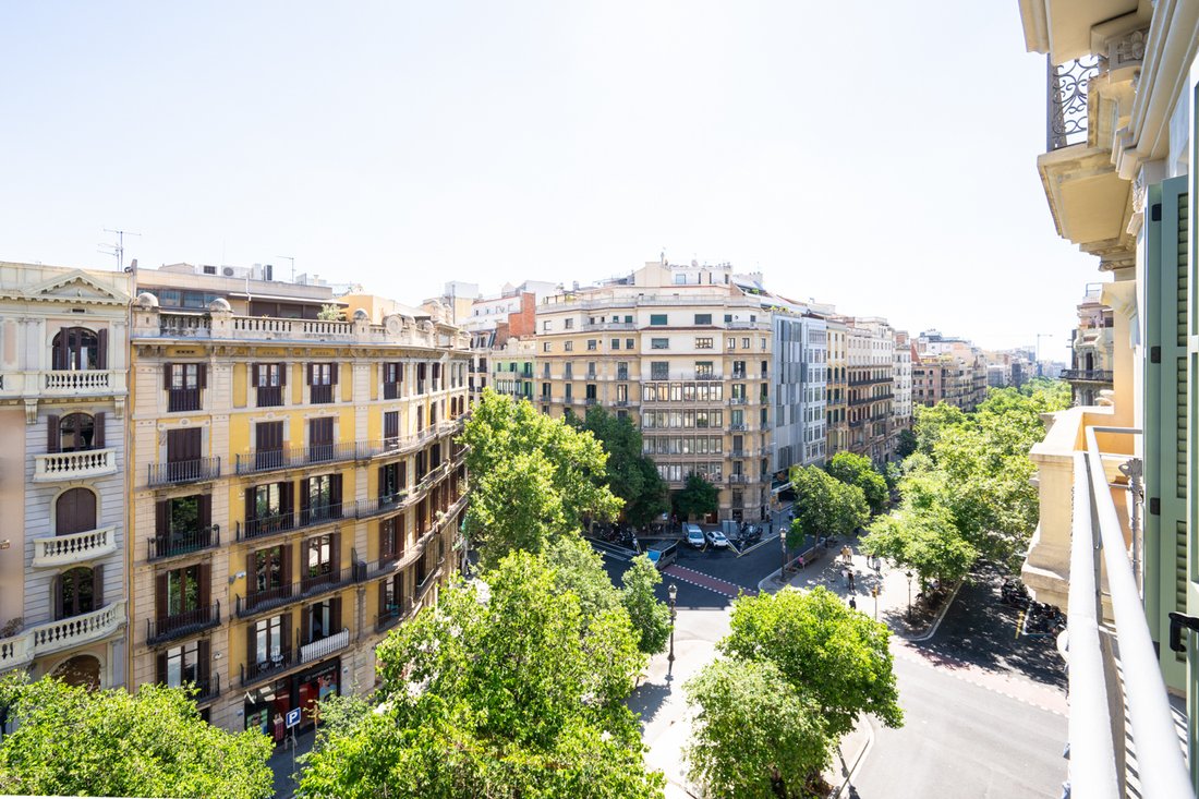 Estate in Eixample, Barcelona, Spain 3 - 17477333