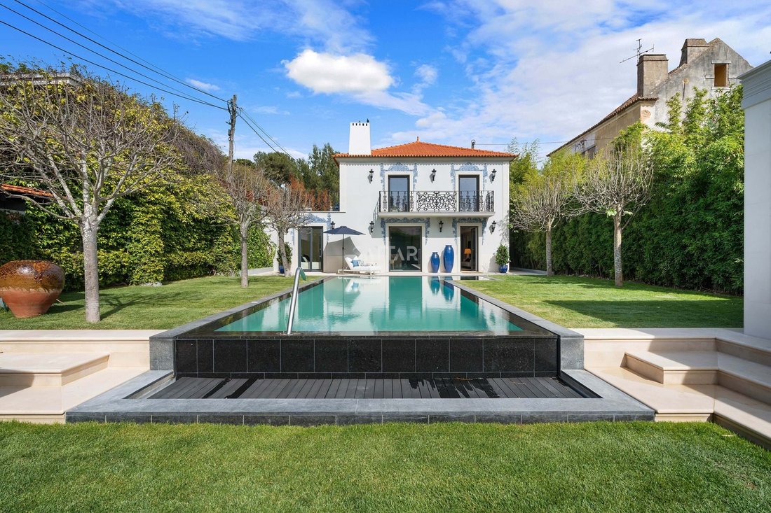 Villa in Cascais e Estoril, Lisbon, Portugal 1 - 17478110
