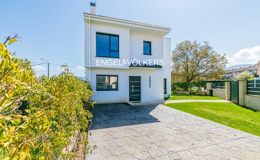 Villa in Santa Cristina da Ramallosa, Baiona, Spain 1