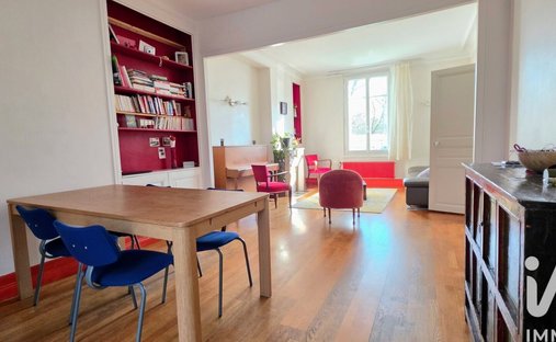House in Febvotte-Marat, Tours, France 1