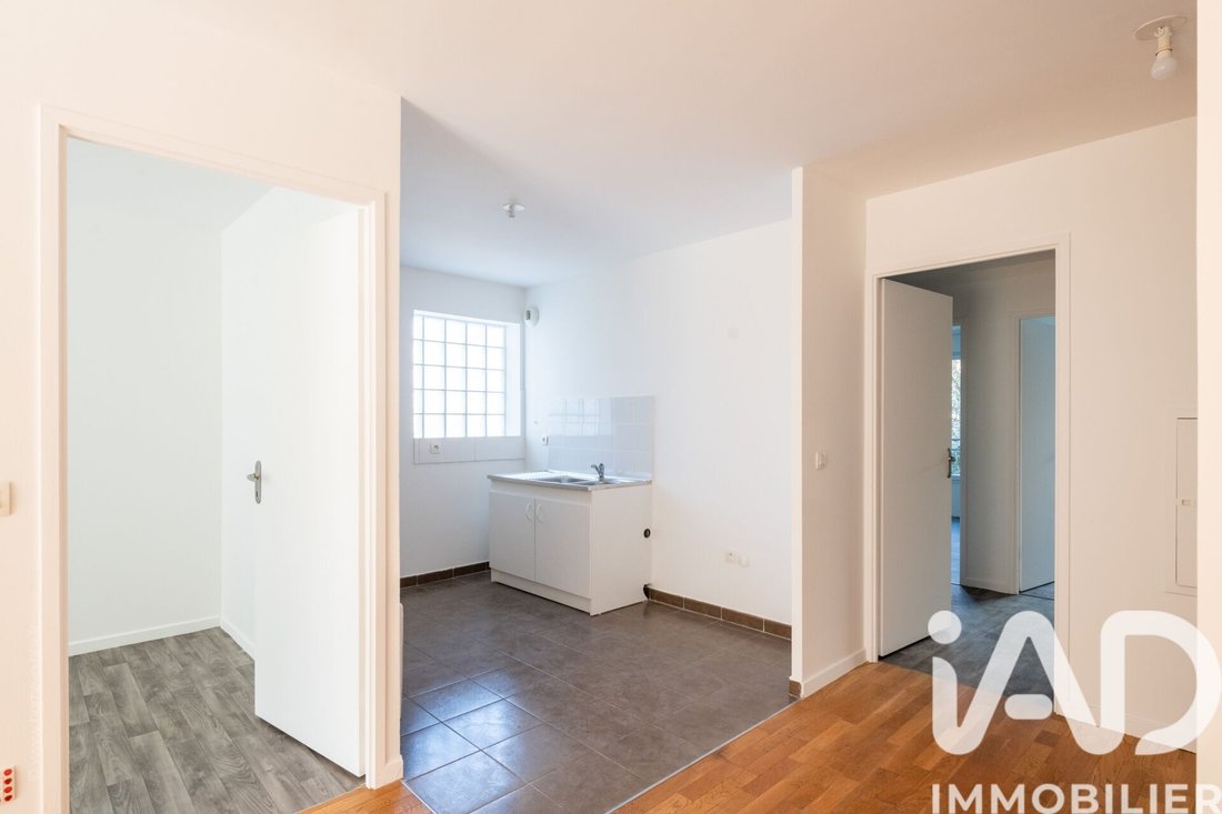 Apartment in Berthelot-Avenue de Paris, Châtillon, France 2 - 17482311