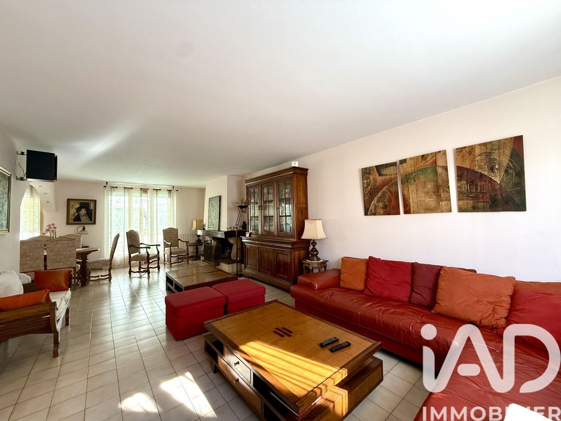 House in La Queue-en-Brie, Ile-de-France, France 4 - 17482451
