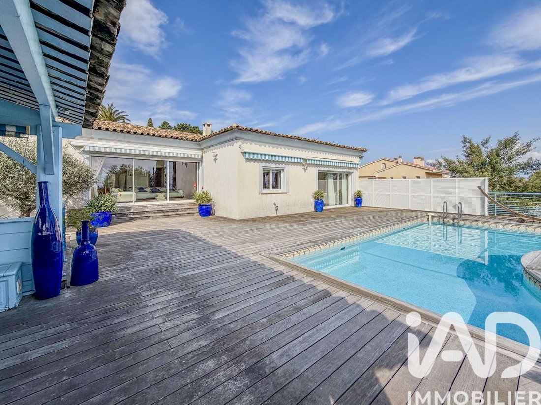 House in Frejus, Provence-Alpes-Côte d'Azur, France 2 - 17481143