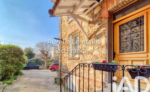 Casa a Poirier Baron, Sannois, Francia 1
