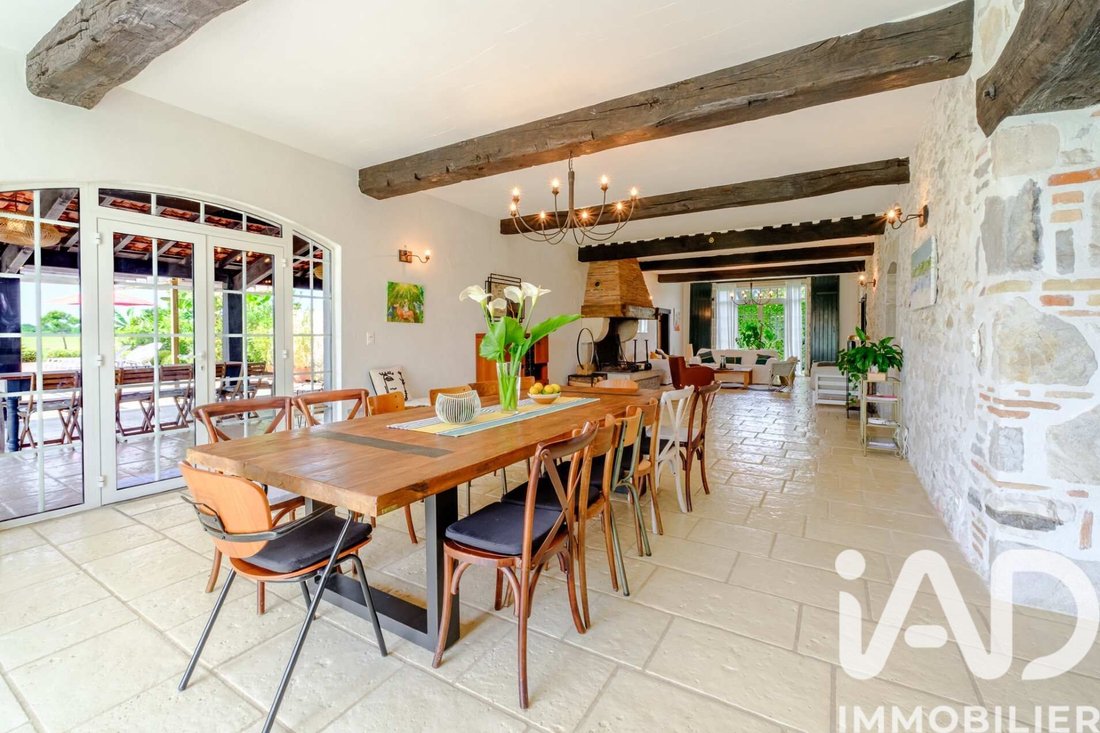 House in Saint-Etienne-d'Orthe, Nouvelle-Aquitaine, France 3 - 17482694