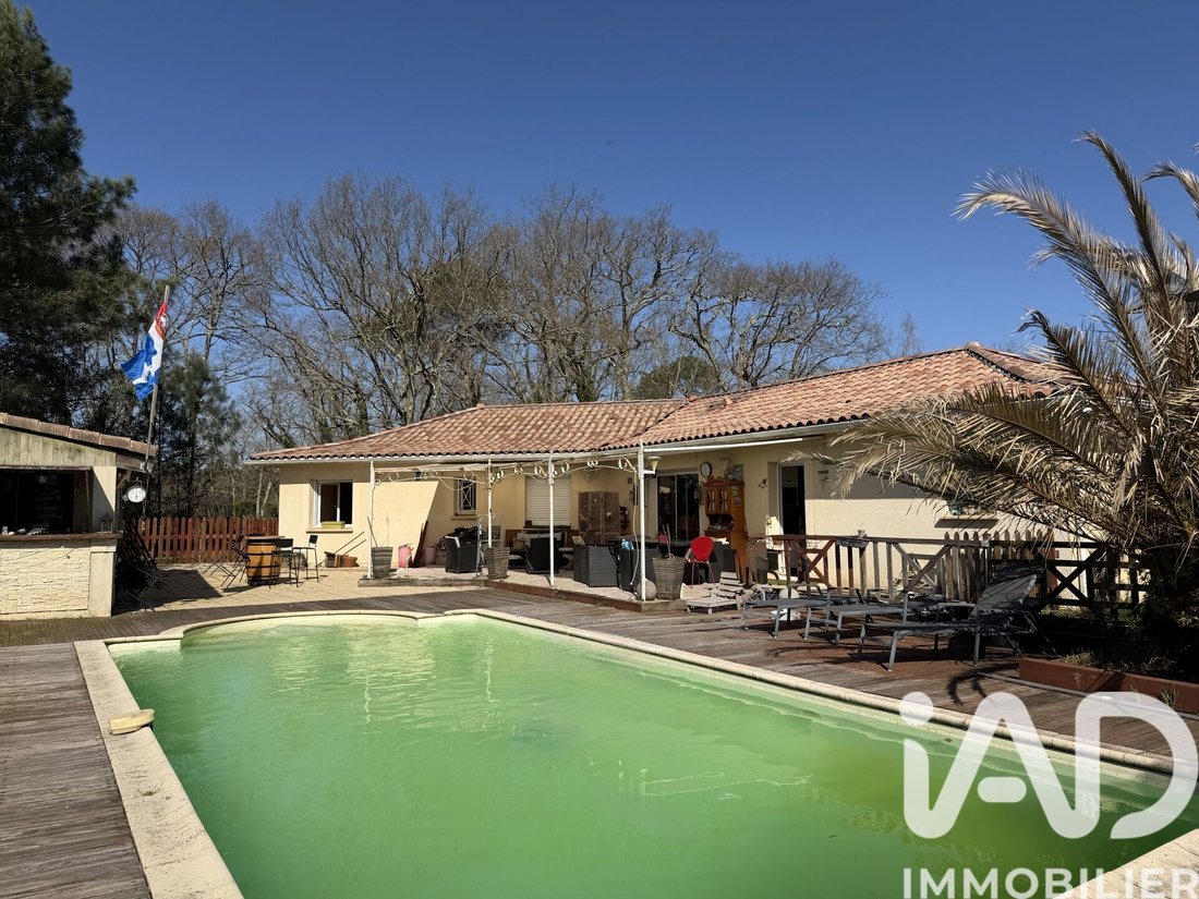 House in Sanguinet, Nouvelle-Aquitaine, France 1 - 17482226