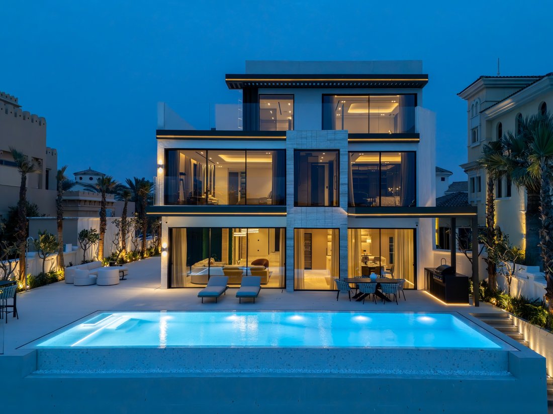 Villa in Palm Jumeirah, Dubai, United Arab Emirates 2 - 17478427