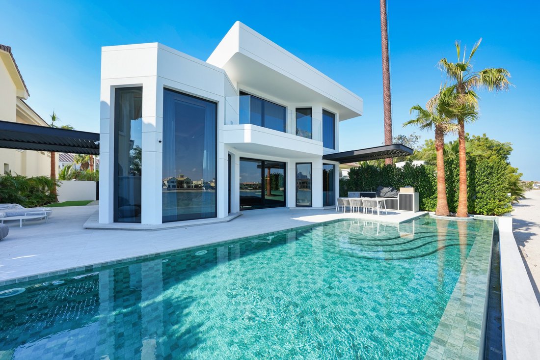Villa in Palm Jumeirah, Dubai, United Arab Emirates 2 - 17478430