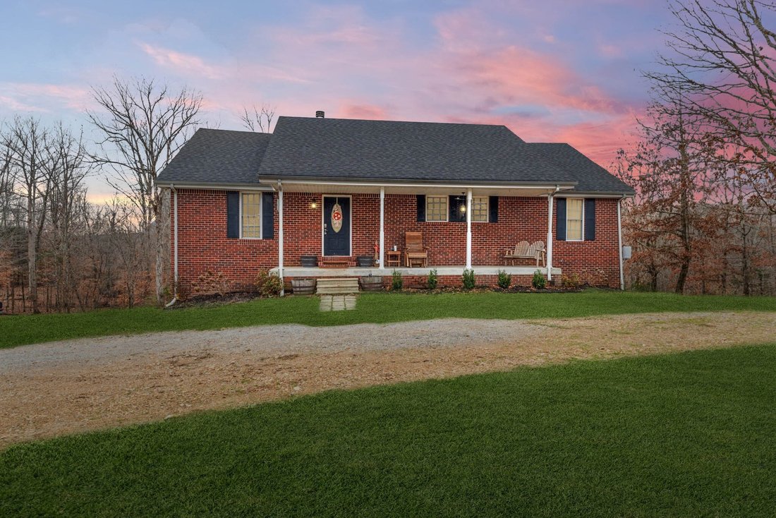 House in Dickson, Tennessee, United States 1 - 17334385