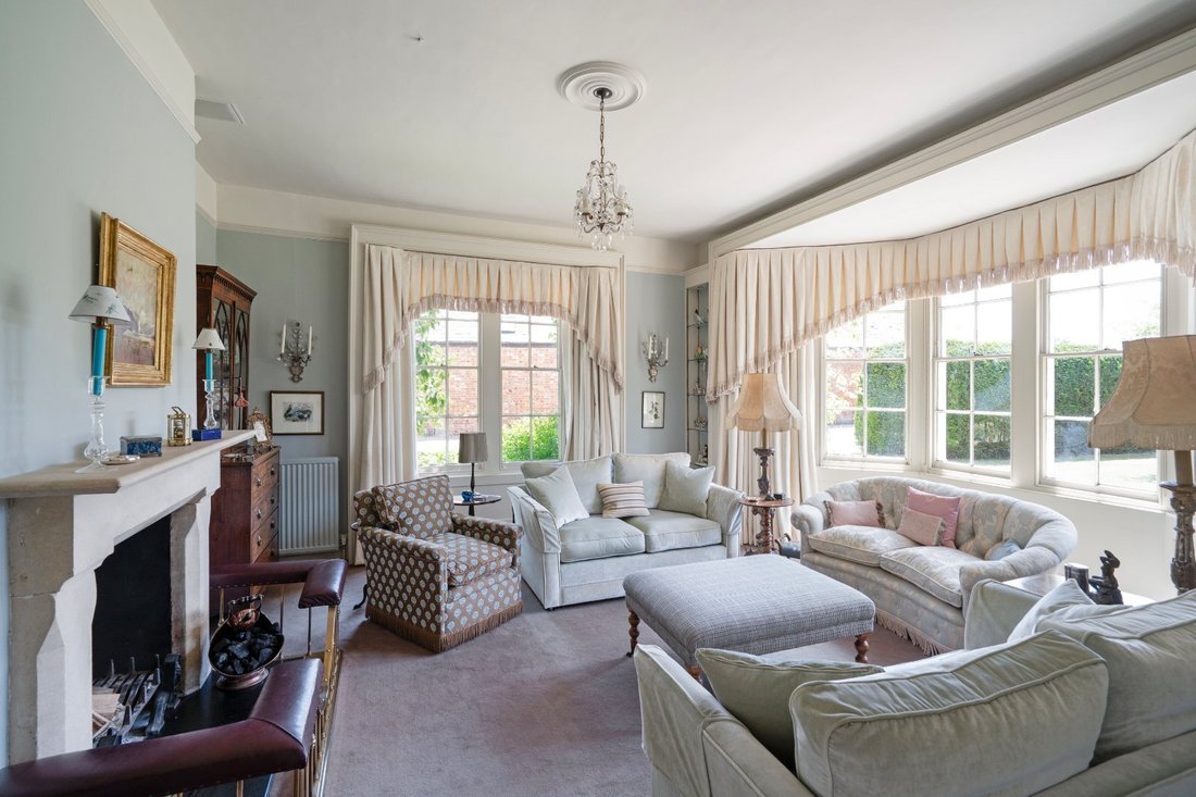 House in South Leigh, England 2 - 17478840