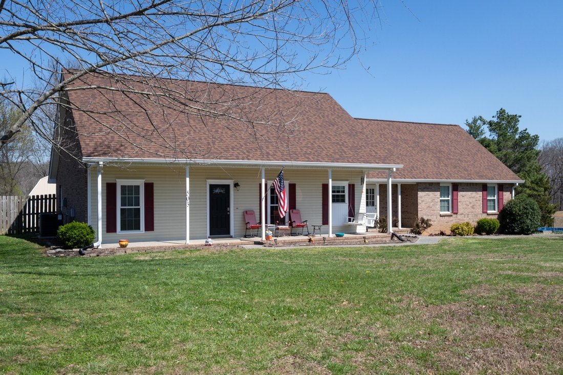 House in White House, Tennessee, United States 1 - 17479045