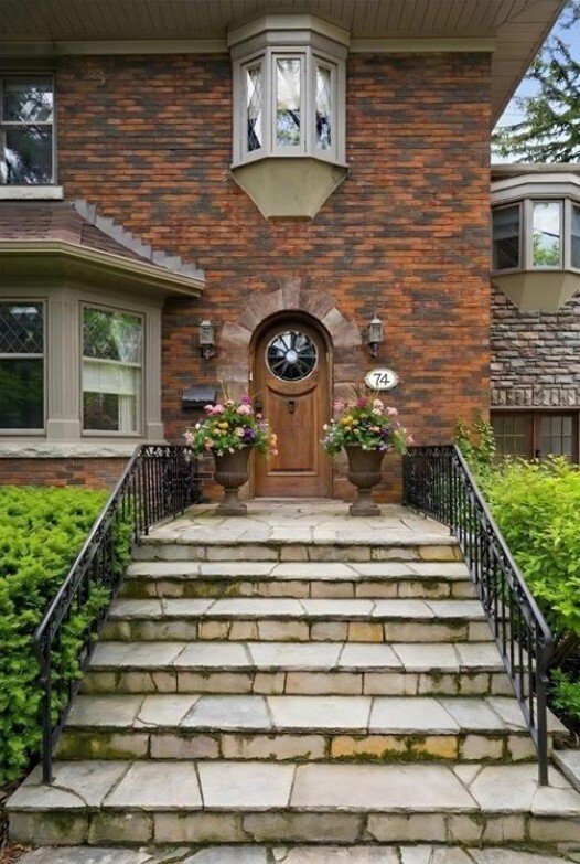 House in Hamilton, Ontario, Canada 3 - 17483418