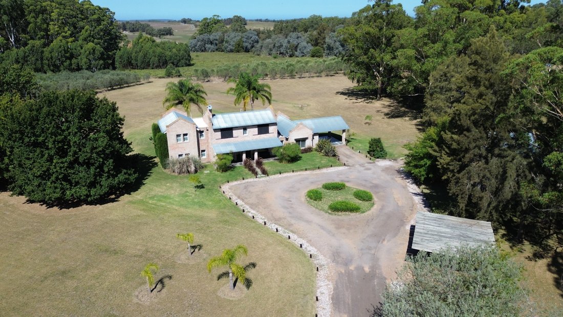 Country House in Chacras del Golf, Maldonado Department, Uruguay 1 - 17482837