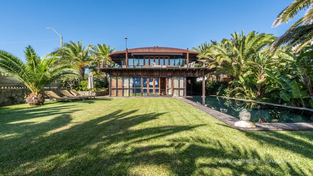 Villa in Punta del Este, Maldonado Department, Uruguay 3 - 17483154