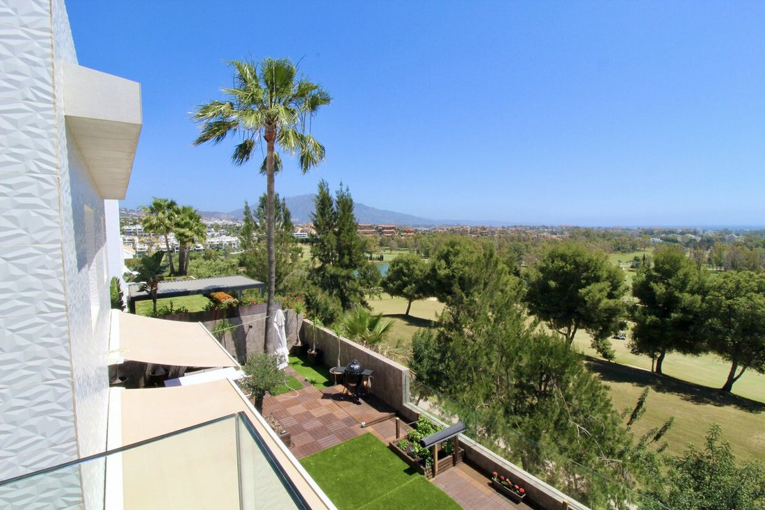Villa in Estepona, Andalusia, Spain 3 - 13858038