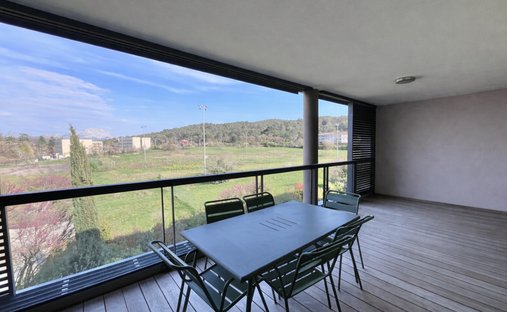Apartment in Granettes-Jauberte-Sainte Anne, Aix-en-Provence, France 1