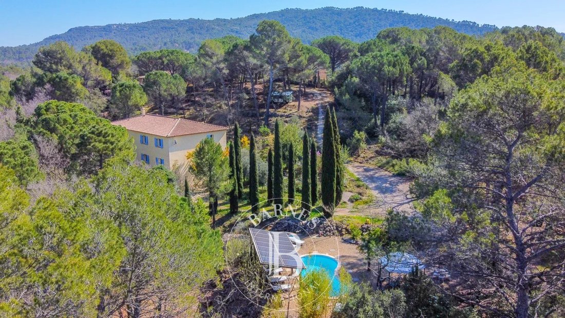 Bras, Provence-Alpes-Côte d'Azur, France 1 - 17488290