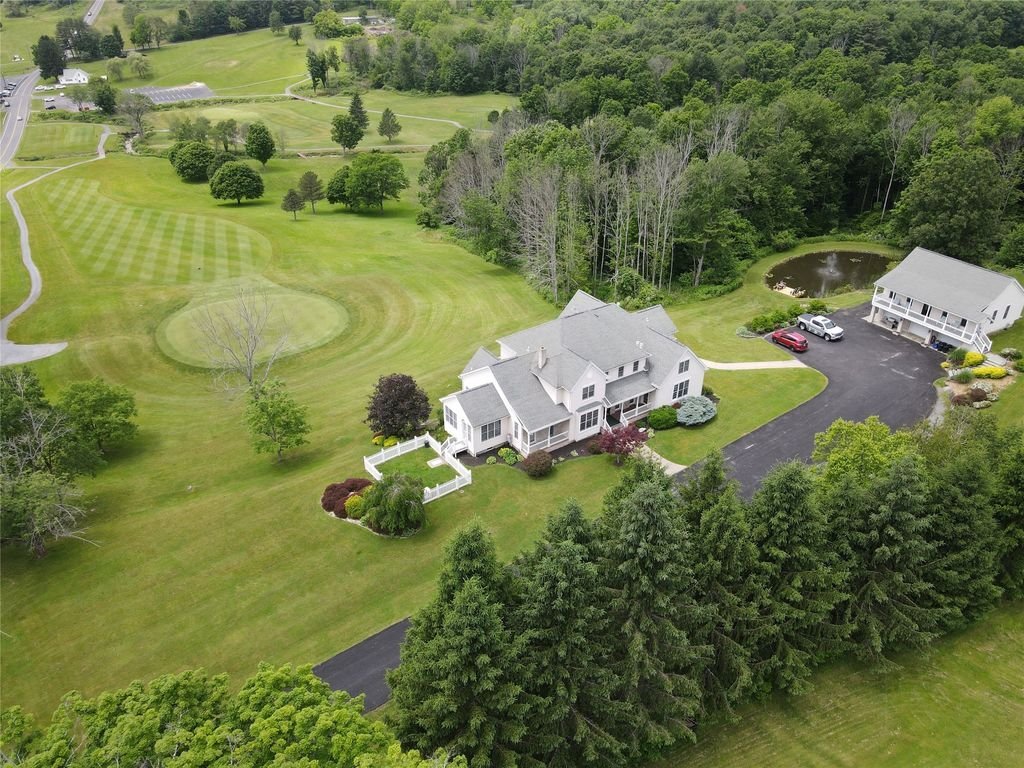House in Endicott, New York, United States 2 - 17488993