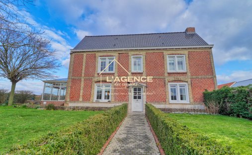House in Hondeghem, Hauts-de-France, France 1
