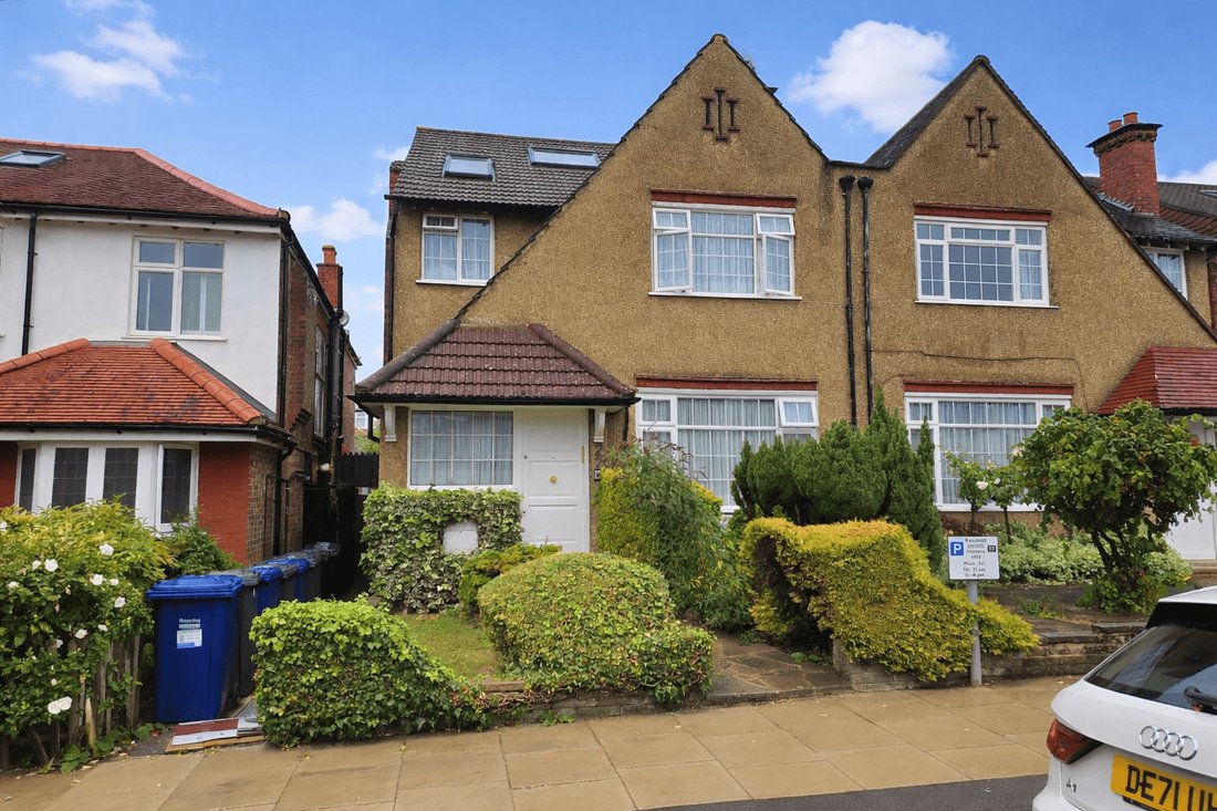 House in Temple Fortune, Barnet, England 1 - 17484354