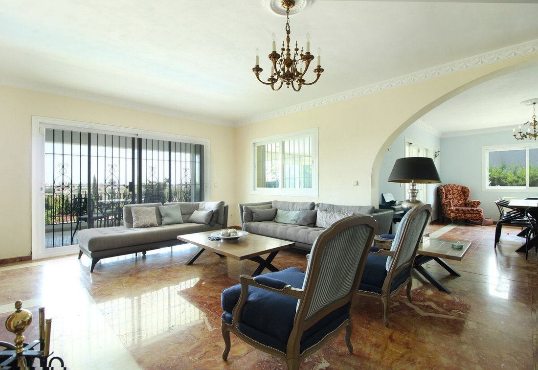 Villa in Guadalmina Alta, San Pedro de Alcantara, Spain 3 - 16973493