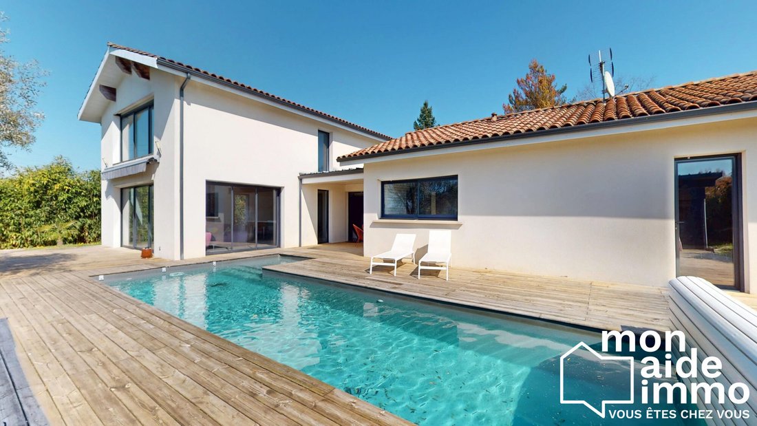 House in Lignan-de-Bordeaux, Nouvelle-Aquitaine, France 2 - 17489375