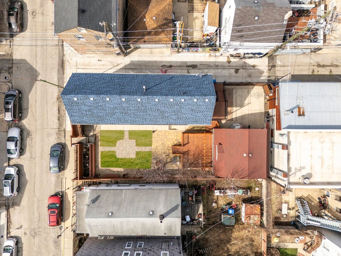 Chicago, Illinois, United States 3 - 17479640