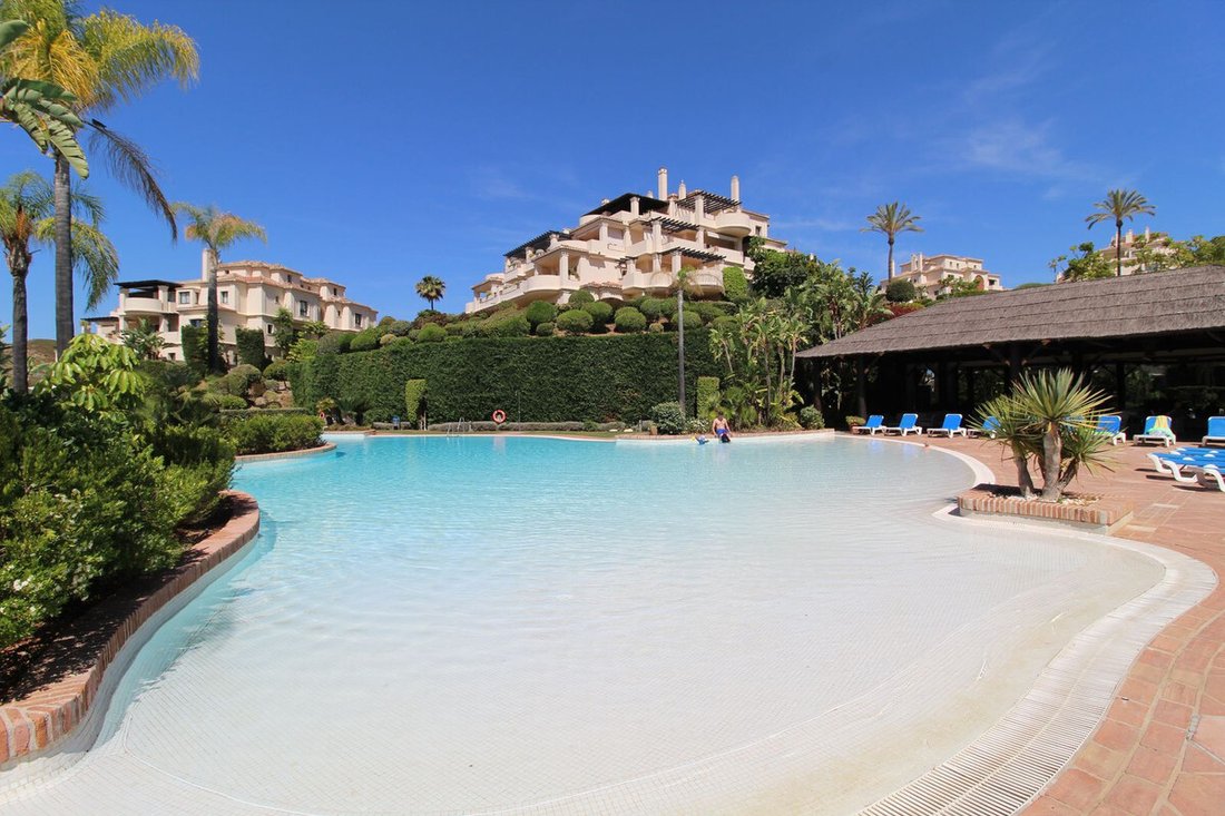 Apartment in Benahavis, Andalusia, Spain 1 - 16130270