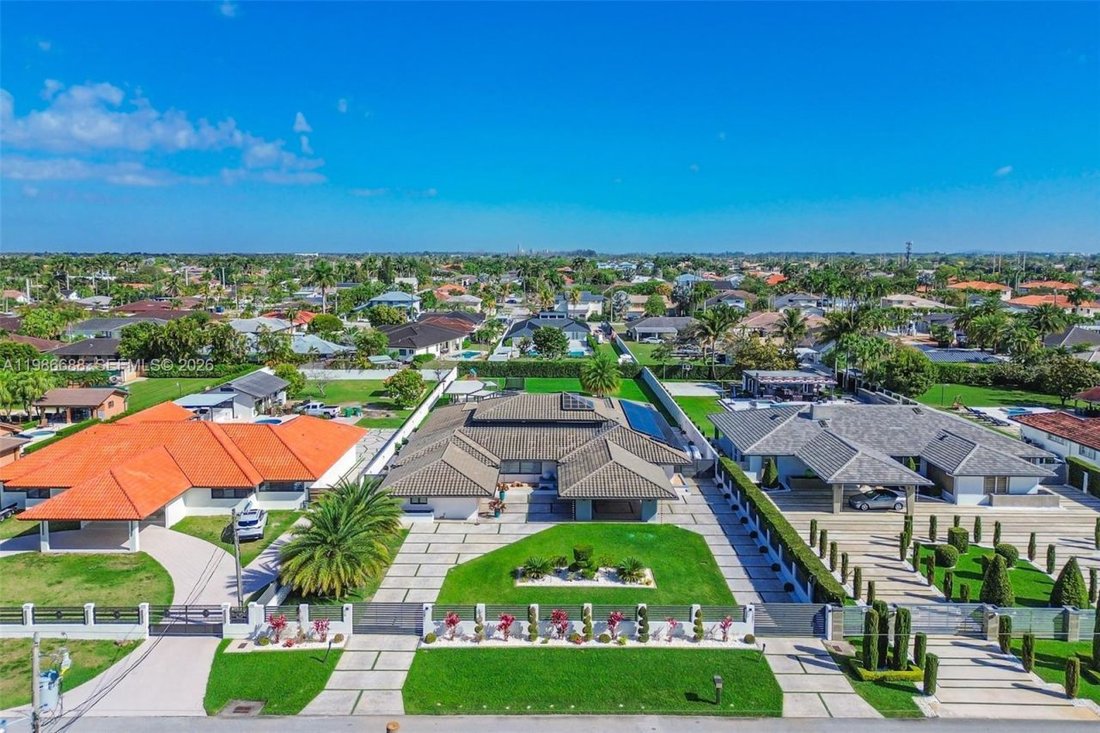 House in Miami, Florida, United States 1 - 17475364