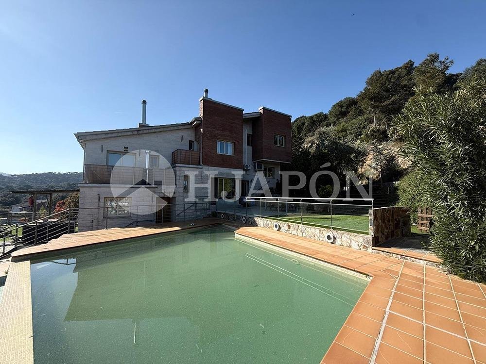 House in Montornes del Valles, Catalonia, Spain 5 - 17486002