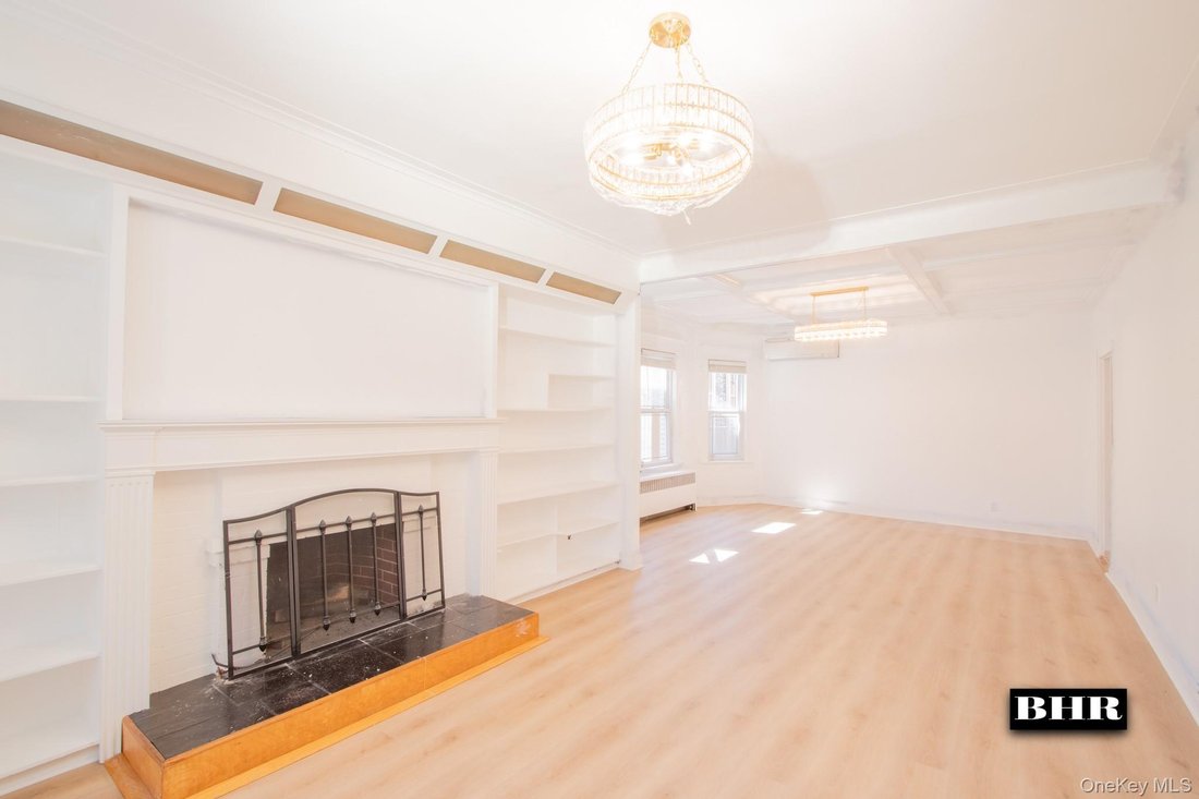 House in New York, New York, United States 1 - 17484662