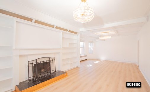 House in New York, New York, United States 1