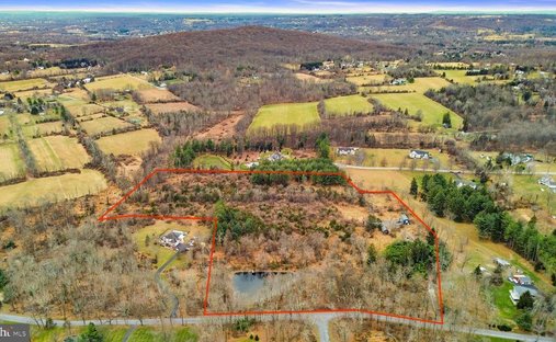 Land in FLEMINGTON, New Jersey, United States 1