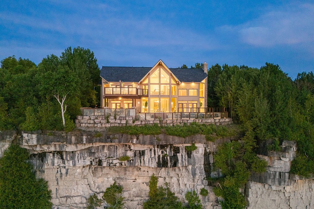 House in Lion's Head, Ontario, Canada 1 - 17482188