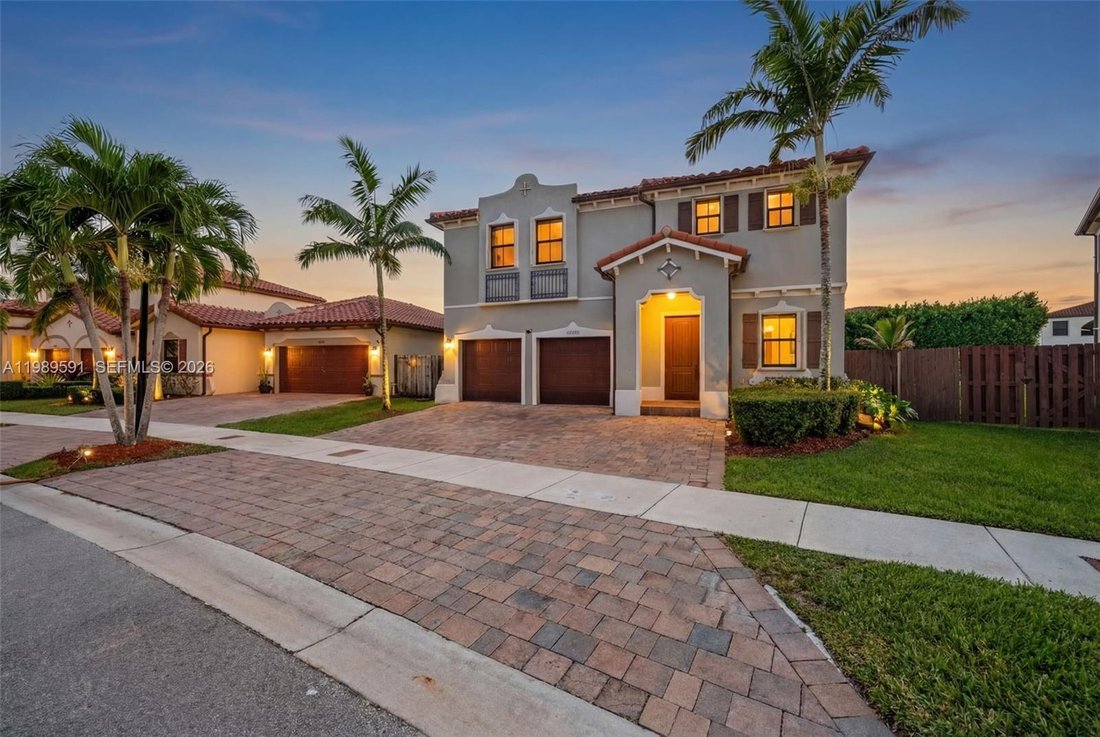 House in Miami, Florida, United States 1 - 17487120