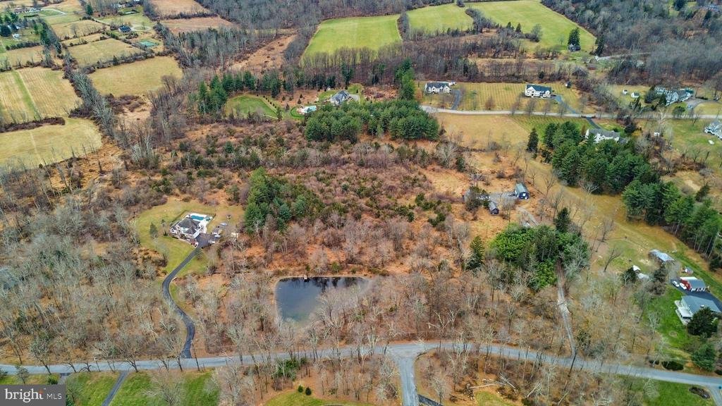 Land in FLEMINGTON, New Jersey, United States 2 - 17486531
