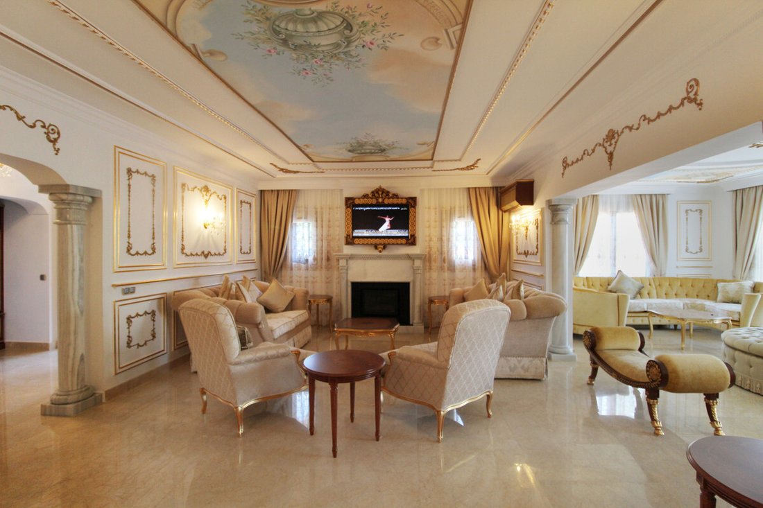 Villa in Guadalmina Baja, San Pedro de Alcantara, Spain 2 - 10561631