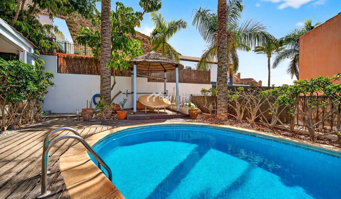 Villa in Los Cristianos, Canary Islands, Spain 4 - 17489582
