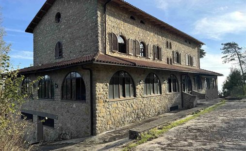 Maisons de campagne à Lisciano Niccone, Ombrie, Italie 1