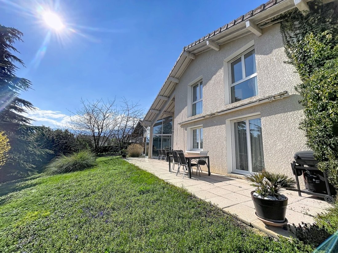 House in Saint-Jean-de-Gonville, Auvergne-Rhône-Alpes, France 2 - 17486479