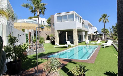 Villa a Estepona, Andalusia, Spagna 1