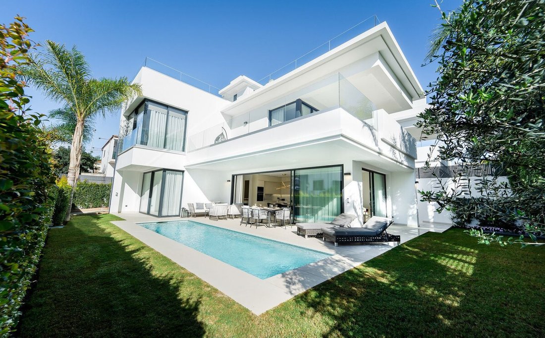 Villa in Puerto Banus, Marbella, Spain 1 - 14295778
