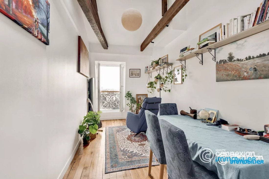 Apartment in Montmartre, Paris 18e Arrondissement, Paris 4 - 17483049