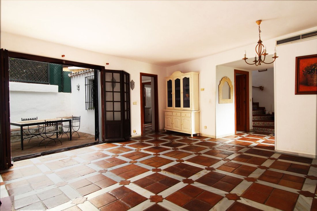 Townhouse in Guadalmina Baja, San Pedro de Alcantara, Spain 2 - 16042700